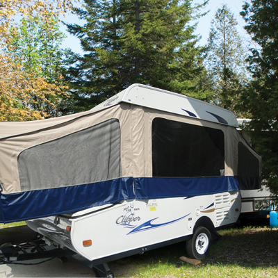 COACHMEN® Clipper 106ST - Camp in style with this easy to use camping trailer.  Aerodynamic profile makes it easy to tow, and it blends convenience and practical comfort with features such as a quilted 4" mattress, 2 burner stove, deep bowl sink, inside/outside table, 12 volt ceiling lights and 120 volt electrical outlets.